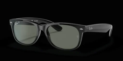 Ray-Ban New Wayfarer Classic RB2132 901/58 Solglasögon