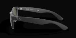 Ray-Ban New Wayfarer Classic RB2132 622 Solglasögon