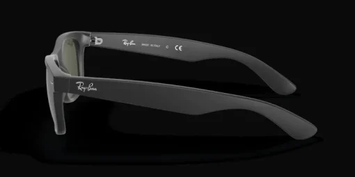 Ray-Ban New Wayfarer Classic RB2132 622 Solglasögon